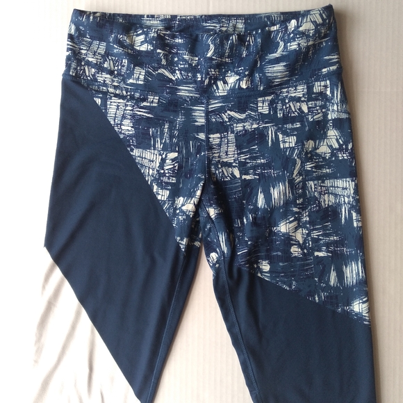 THREADS 4 THOUGHT leggings - Picture 3 of 8